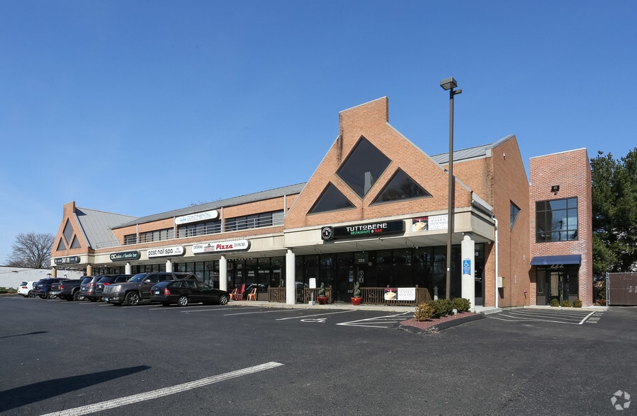 Primary Photo Of 238-268 Post Rd, Fairfield, Ct, Fairfield Storefront For Lease