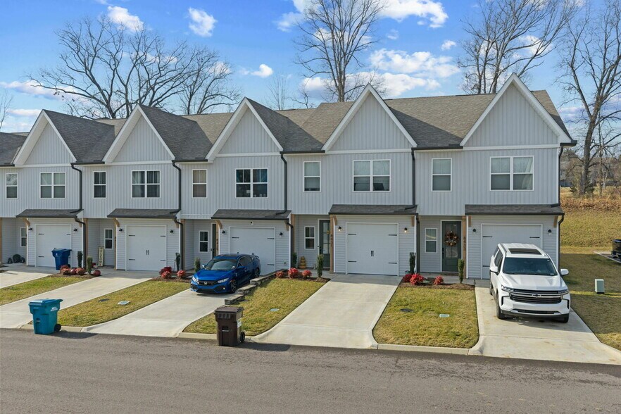 More Photos Of 8407-8456 Whisper Ln, Powell Apartments For Sale