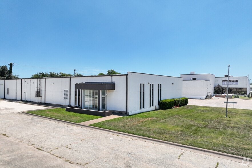 Primary Photo Of 5050 Rondo Dr, Fort Worth Manufacturing For Sale
