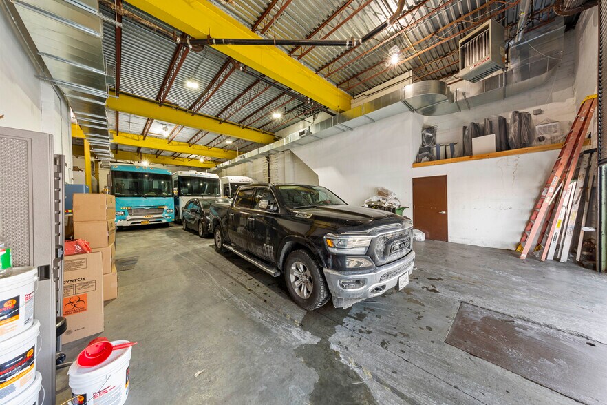 More Photos Of 14-07 113th St, College Point Flex For Sale