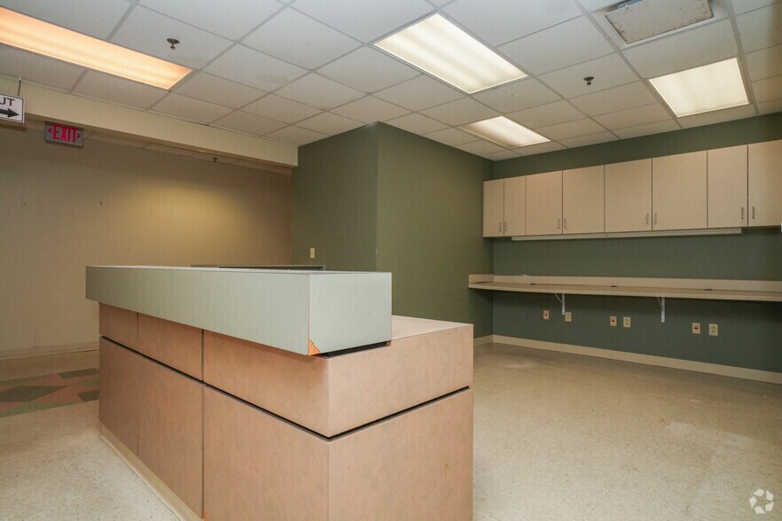 More Photos Of 39 Franklin Rd, Hattiesburg Medical For Lease