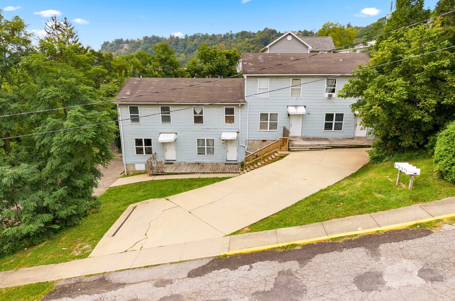 More Photos Of 409 McLane Avenue, Morgantown Apartments For Sale