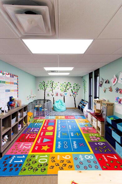 More Photos Of 10431 Patterson Ave, Richmond Coworking Space