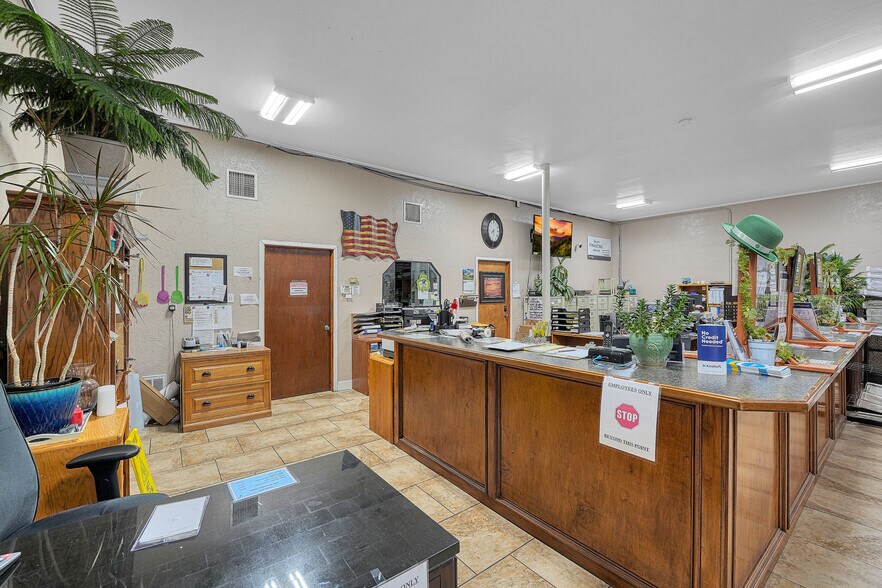 More Photos Of 1127 NW Cache Rd, Lawton General Retail For Sale