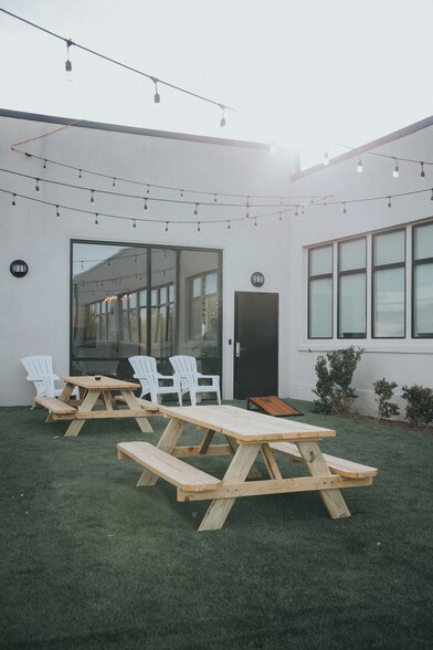 More Photos Of 2869 Historic Decatur Rd, San Diego Loft Creative Space For Lease