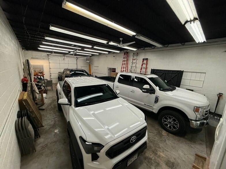 More Photos Of 3778 S Kalamath St, Englewood Warehouse For Sale