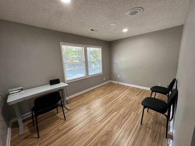 More Photos Of 2010 SE 182nd Ave, Portland Office For Lease