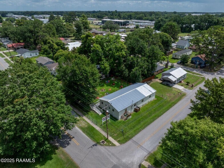 More Photos Of 229 Saint De Porres Street St, Broussard Specialty For Sale