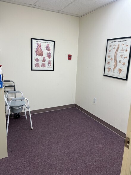 More Photos Of 8118 Old York Rd, Elkins Park Medical For Lease