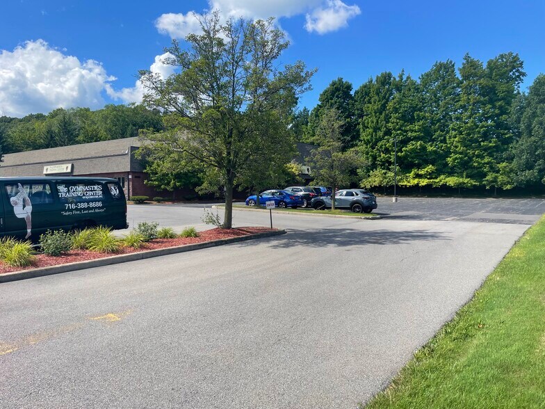 More Photos Of 2051 Fairport Nine Mile Point Rd, Penfield Freestanding For Lease