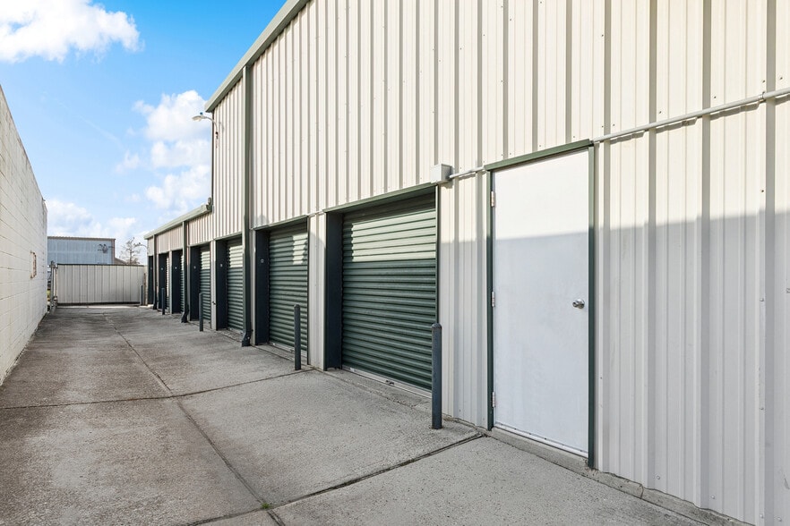More Photos Of 201 23rd St, Kenner Warehouse For Sale