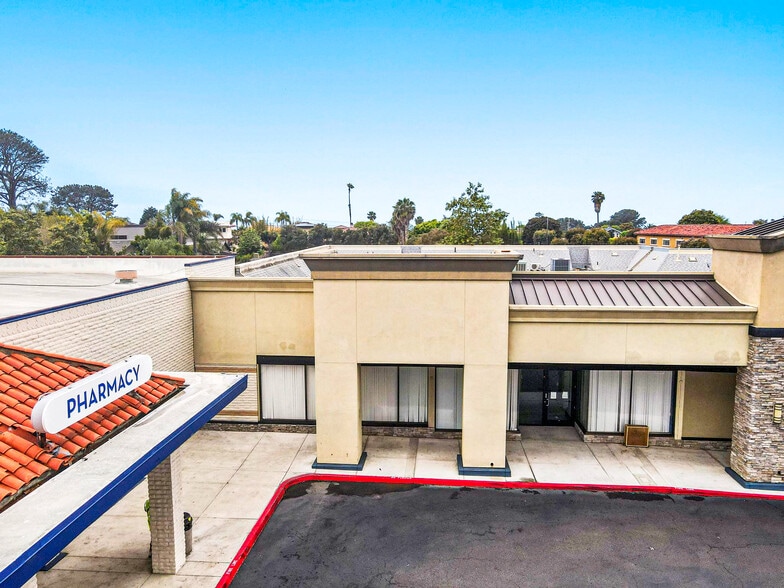 More Photos Of 415-455 Santa Fe Dr, Encinitas Unknown For Lease