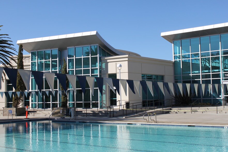 More Photos Of 2000 Seaport Blvd, Redwood City Unknown For Lease