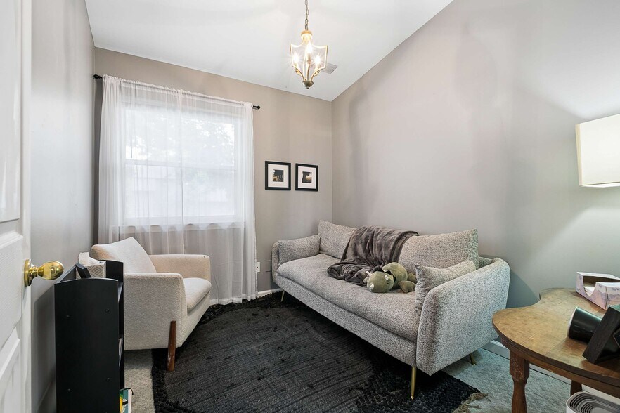 More Photos Of 2818 Azalea Pl, Nashville Office Residential For Sale