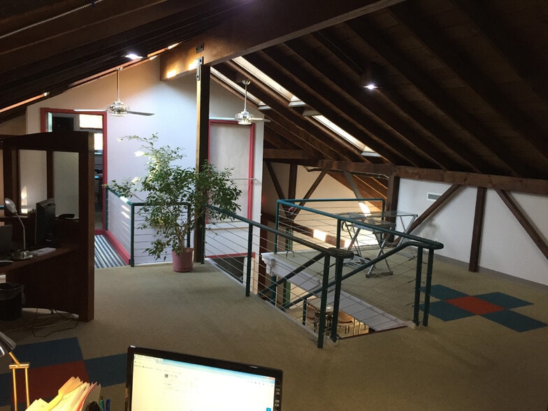 More Photos Of 70 Bridge St, Groton Light Manufacturing For Lease