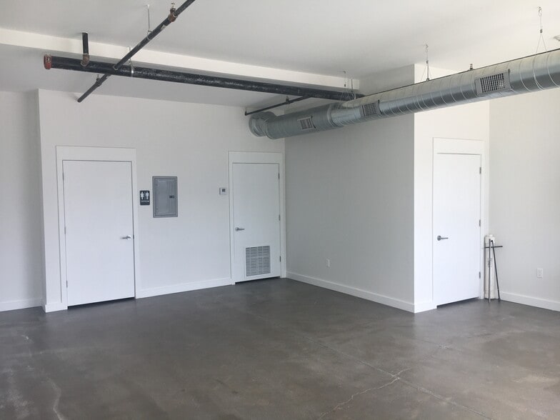 More Photos Of 435 NW 12th St, Oklahoma City Apartments For Lease