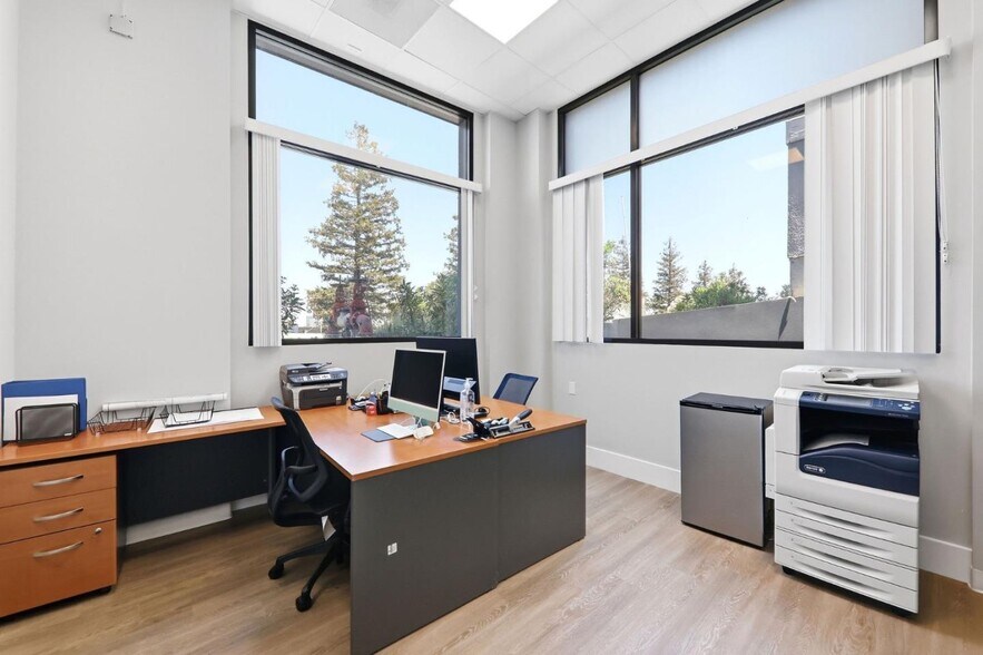 More Photos Of 600 El Camino Real, Belmont General Retail For Sale