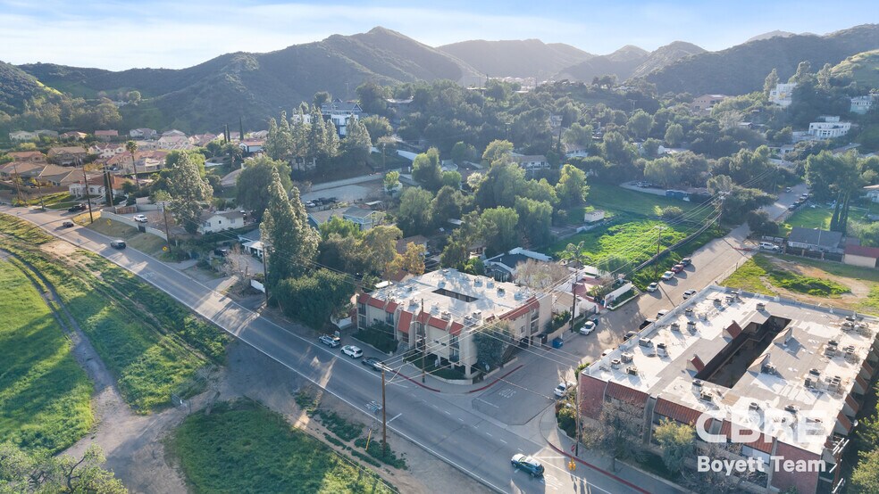 More Photos Of 8485 Valley Circle Blvd, West Hills Apartments For Sale