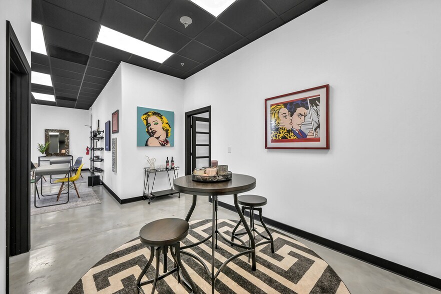 More Photos Of 525 Woodland Square Blvd, Conroe Coworking Space