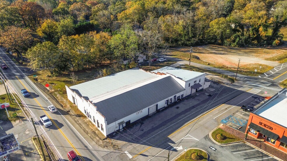 More Photos Of 21 W Broad St, Hoschton General Retail For Sale