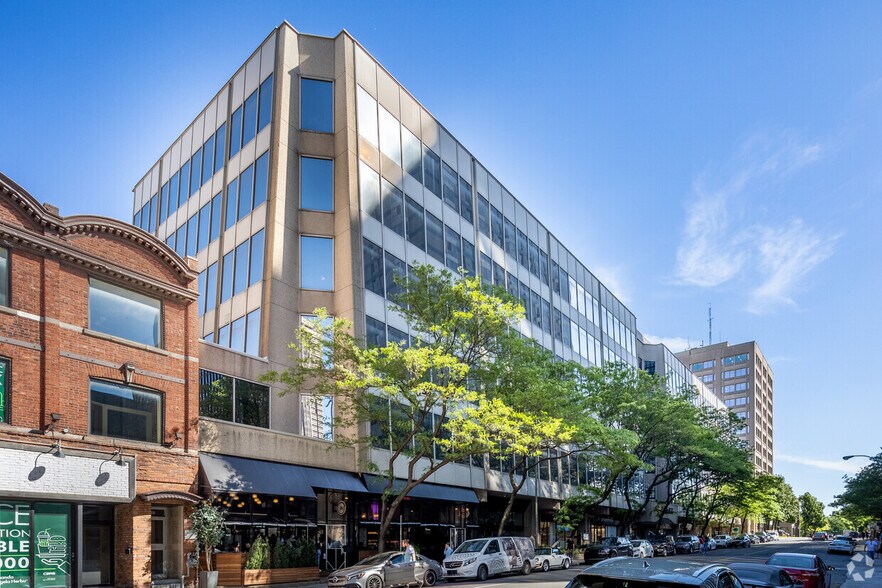 More Photos Of 4150 Rue Sainte-Catherine O, Westmount Office For Lease