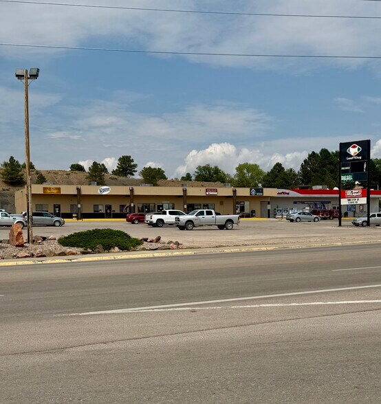 More Photos Of 719-731 Washington Blvd, Newcastle Storefront Retail Office For Sale