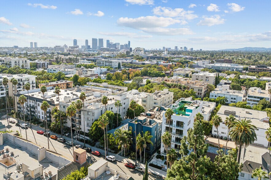 More Photos Of 137 N Doheny Dr, West Hollywood Apartments For Sale