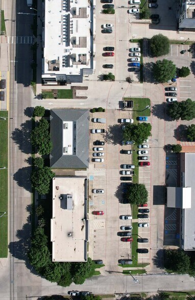 More Photos Of 820 N Zang Blvd, Dallas Medical For Lease