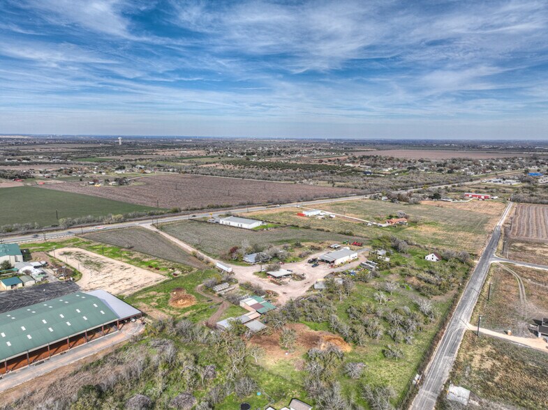 More Photos Of 931 W FM 78, Marion Land For Sale