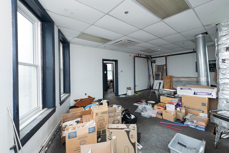 More Photos Of 425 Bridge St, Phoenixville Freestanding For Sale