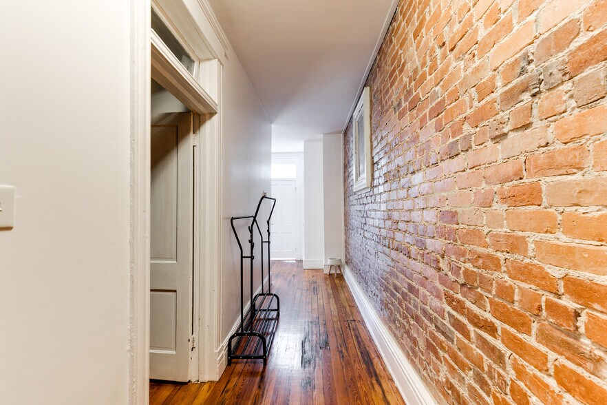 More Photos Of 2523 W Main St, Richmond Storefront Retail Residential For Sale