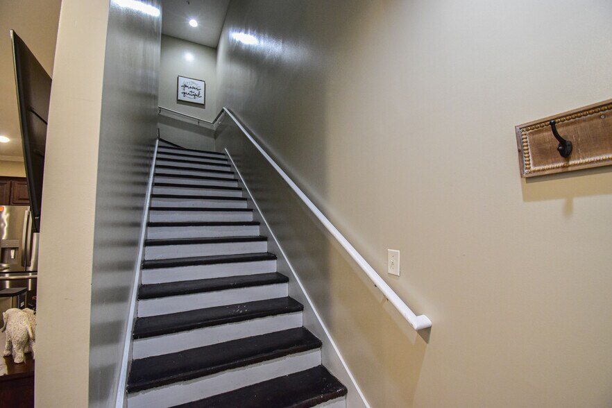 More Photos Of , Tuscaloosa Unknown For Sale