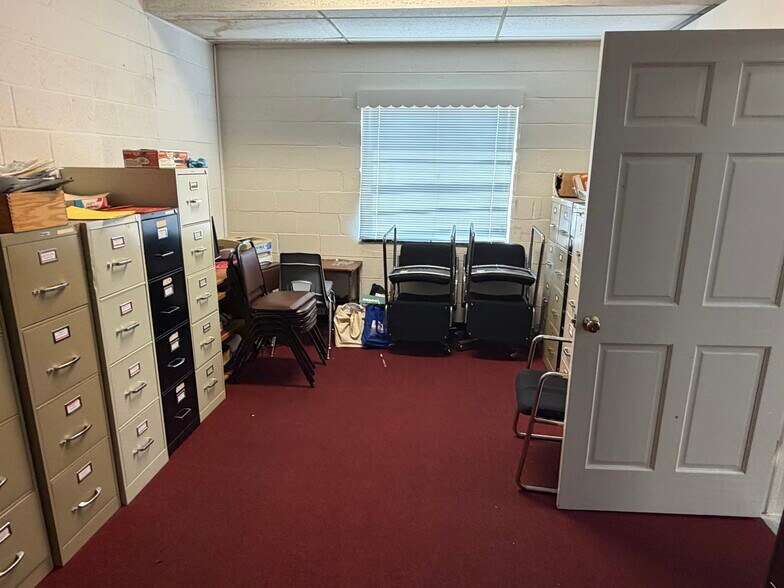 More Photos Of 3015 Earl Pl NE, Washington Office For Lease