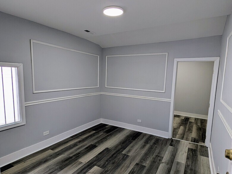 More Photos Of 1S085 Summit Ave, Oakbrook Terrace Medical For Lease