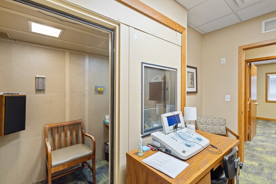More Photos Of 3850 Glenkerry Ct, Portage Medical For Sale