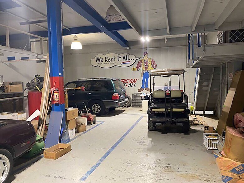 More Photos Of 2415 S Byrne Rd, Toledo Showroom For Sale