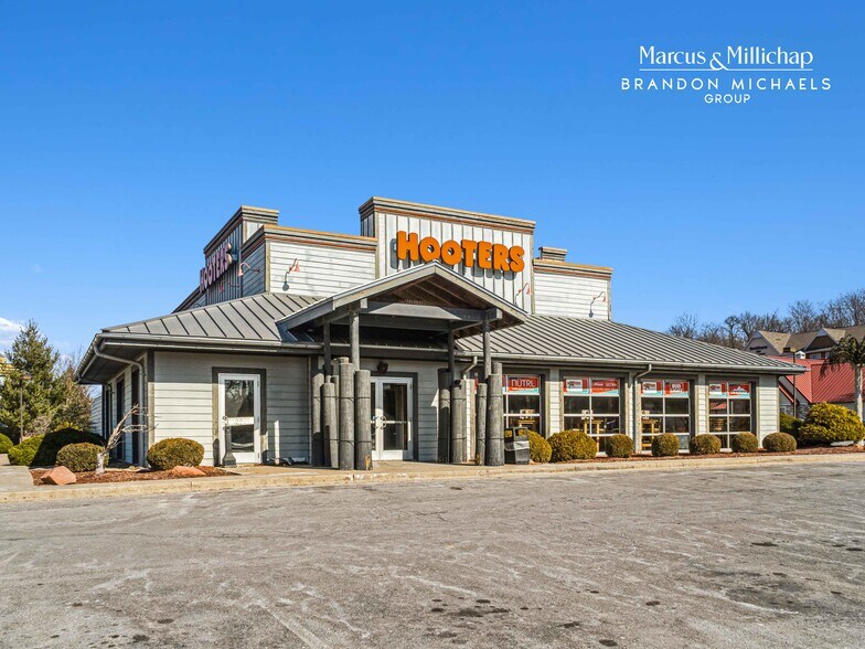 More Photos Of 1101 Woodland Springs Ct, Columbia Restaurant For Sale