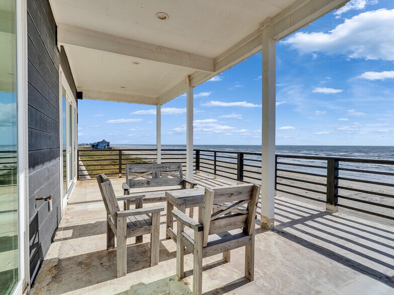 More Photos Of 10602 Blue Water Hwy, Freeport Multifamily For Sale