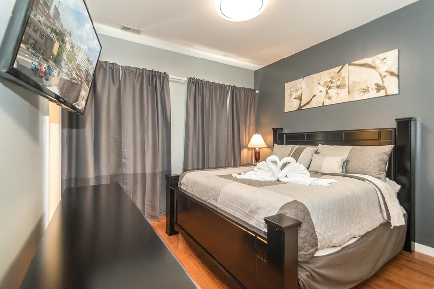 More Photos Of 224-226 N Camac St, Philadelphia Apartments For Sale