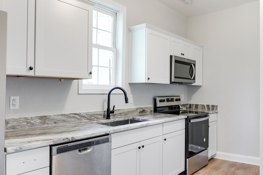 More Photos Of 3418 Carolina Ave, Richmond Multifamily For Sale