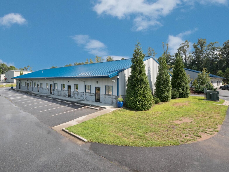 More Photos Of 6 Celtic Dr, Arden Warehouse For Lease