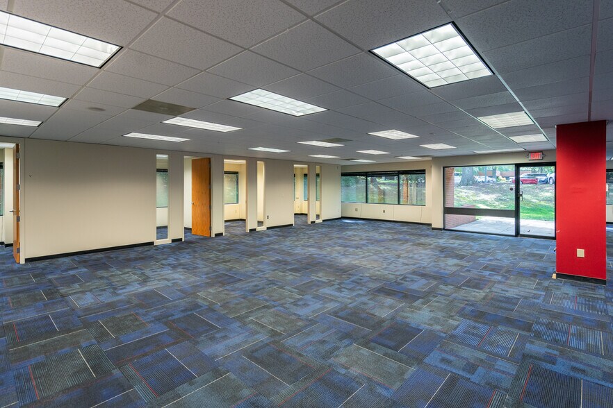 More Photos Of 4180-4196 Innslake Dr, Glen Allen Office For Lease