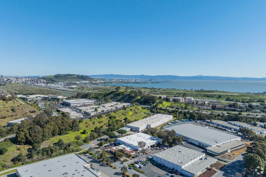 More Photos Of 240-246 Valley Dr, Brisbane Unknown For Lease