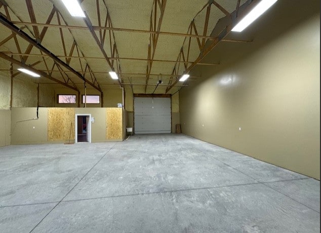 More Photos Of 1060 D W Griffith Ln, La Grange Warehouse For Lease
