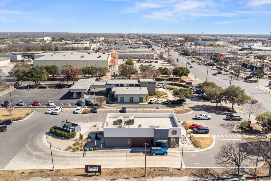 More Photos Of 2741 SW Military Dr, San Antonio Fast Food For Sale