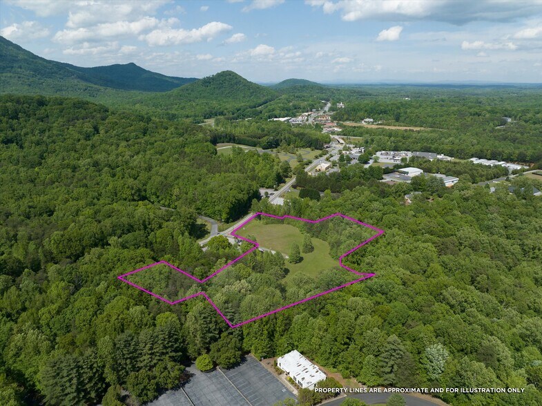 More Photos Of 899 W Mills Street, Columbus Land For Sale