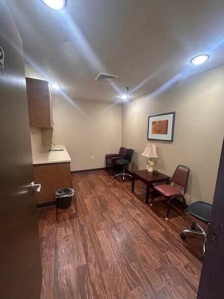 More Photos Of 12205 County Line Rd, Madison Medical For Lease