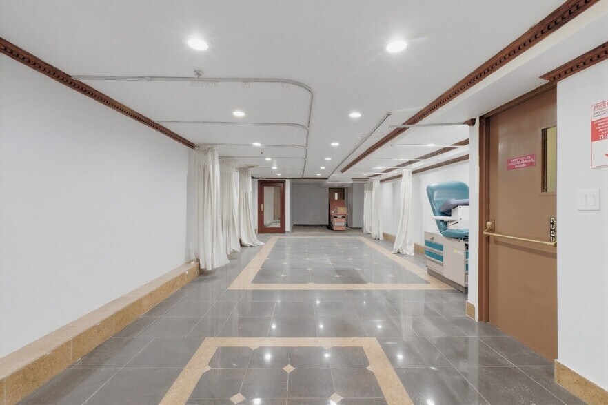 More Photos Of 5205-5207 Church Ave, Brooklyn Medical For Sale