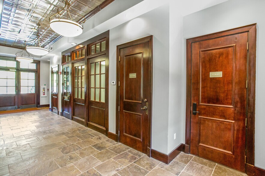 More Photos Of 141 E Mack Bayou Loop, Santa Rosa Beach Medical For Lease