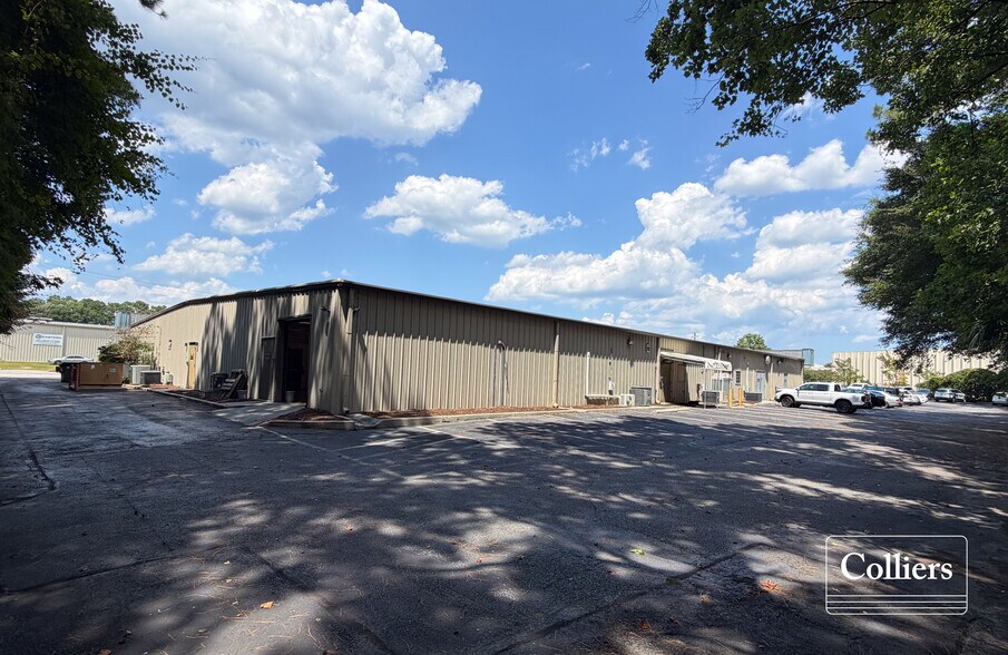 More Photos Of 1007 Bankton Cir, Hanahan Flex For Lease